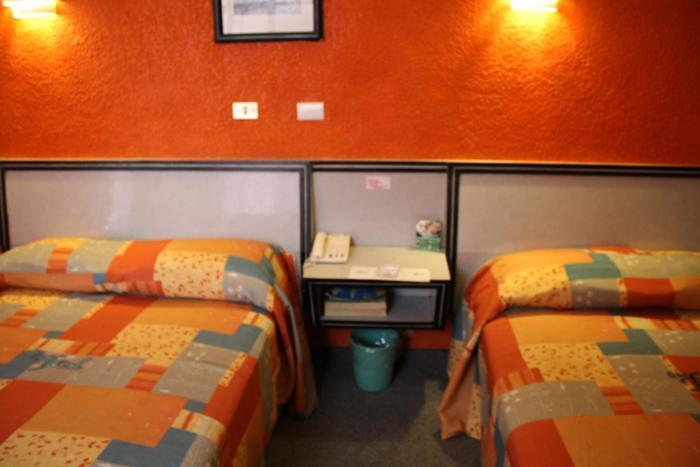 Hotel Ferrol Mexico City Room photo